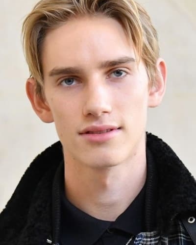 Levon Hawke