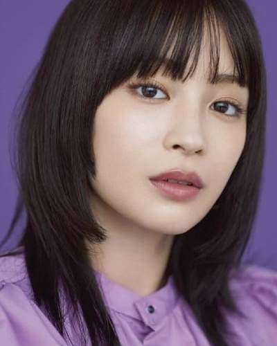 Suzu Hirose