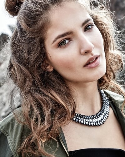 Sara Sandeva