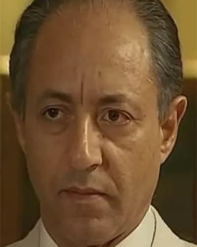 عبدالعزيز مخيون