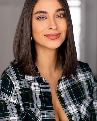 Kiara Gomez Glad Bak