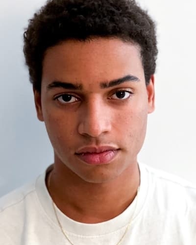 Adrian Delikta