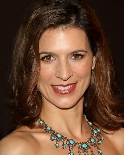 Perrey Reeves