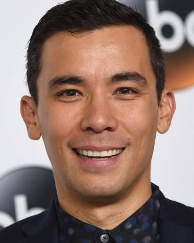 Conrad Ricamora