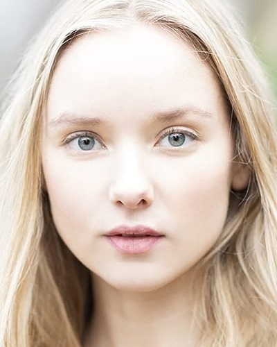 Alexandra Dowling
