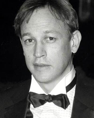 Frederic Forrest