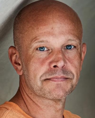 Fredrik Hallgren