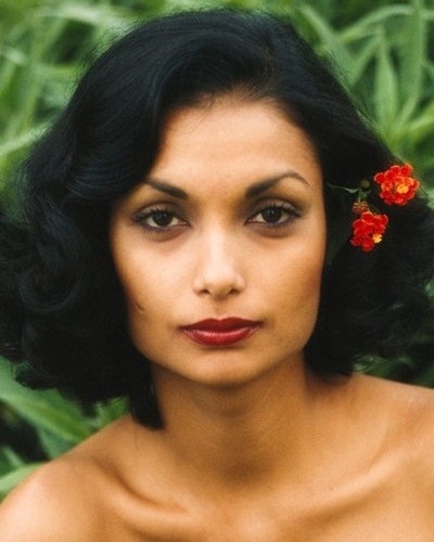 Shakira Caine