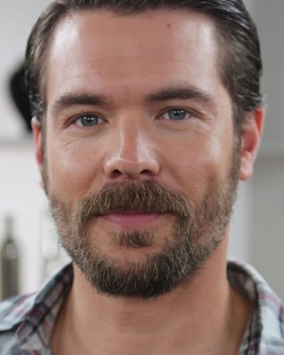 Charlie Weber
