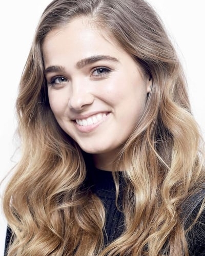 Haley Lu Richardson
