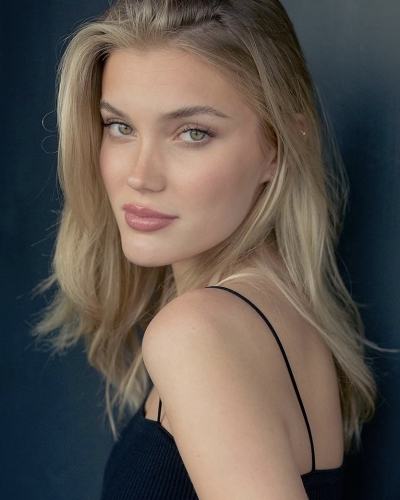 Mimi Slinger