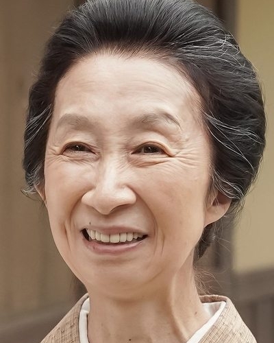 鷲尾真知子