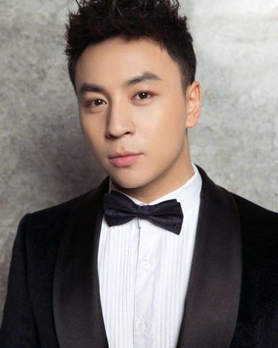 Ashton Chen