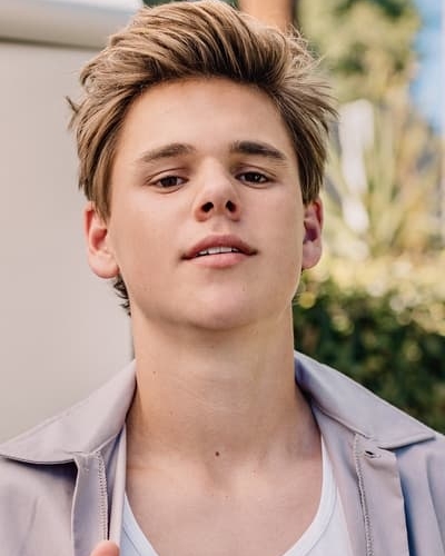 Gavin White