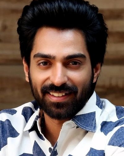 Shiva Kandukuri