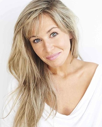 Steph Lynn Robinson