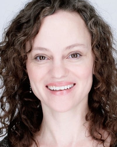 Angela Bettis