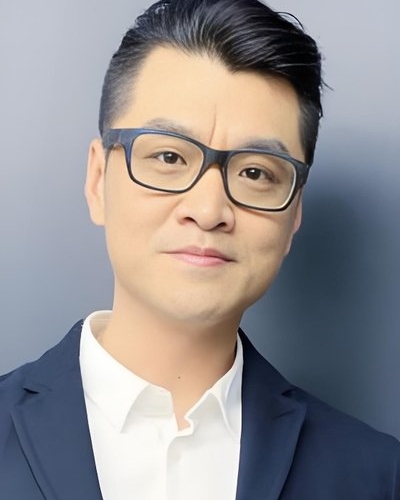 张闻天