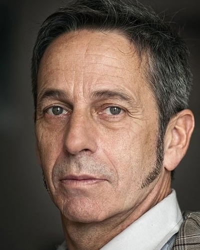 Alfredo Castro