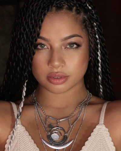 Kiana Ledé