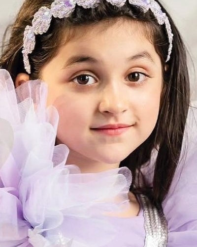 Baby Kiara Khanna