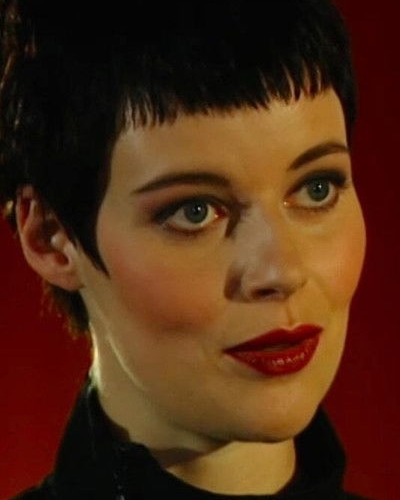 Lucy Akhurst