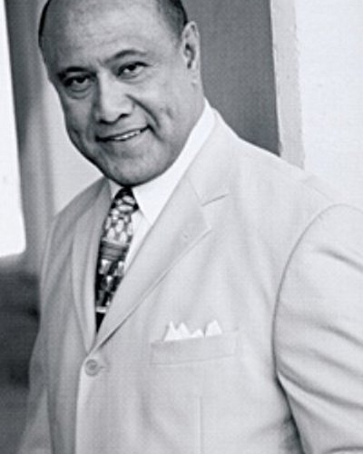 Robert Apisa