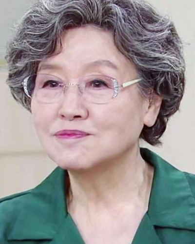 반효정
