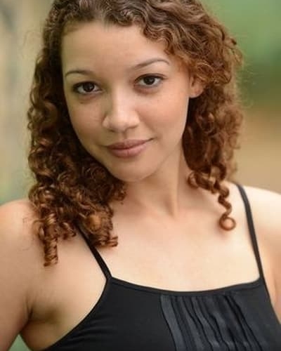 Julia Holt