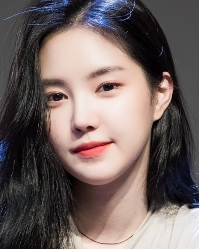 Son Na-eun