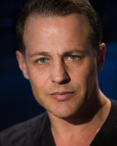 Louis Mandylor