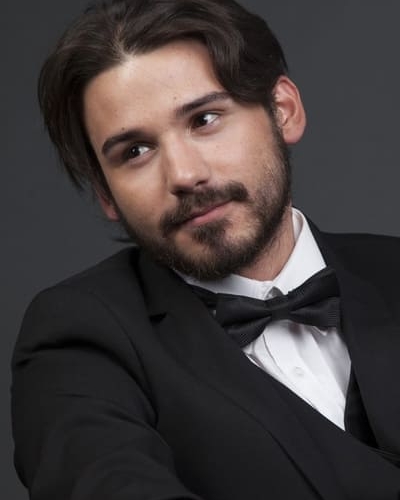 Max Favreau