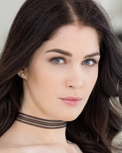 Evelyn Claire