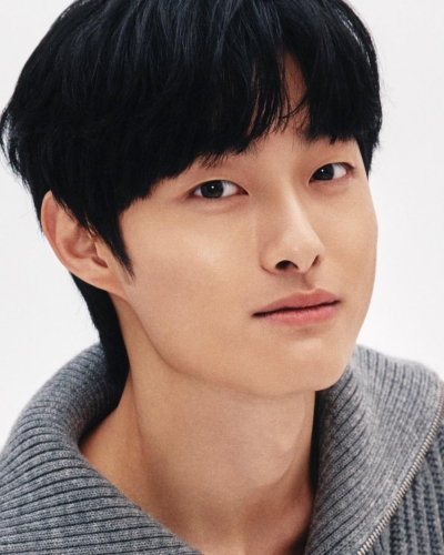 윤찬영