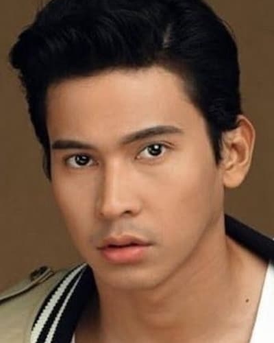 Enchong Dee