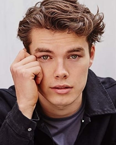 Sam Corlett