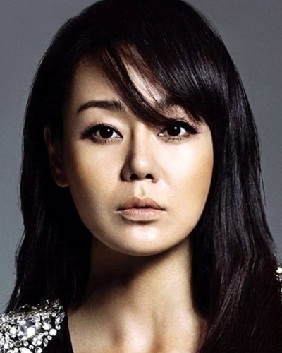 Yunjin Kim