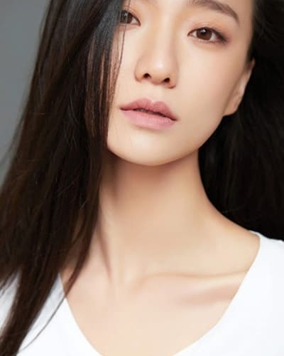 Yuqing Shi
