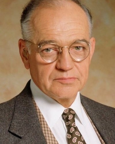 Richard Dysart