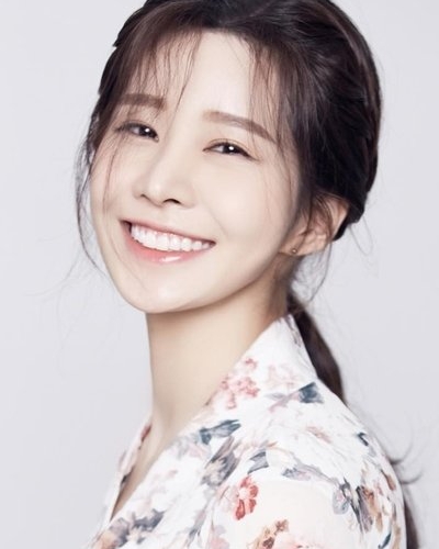 김채윤