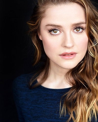 Stephanie Van Dyck