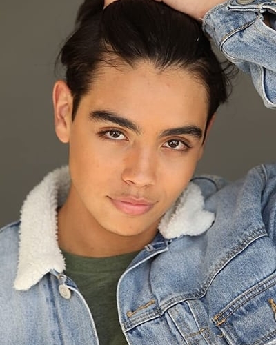Brett Hoyle