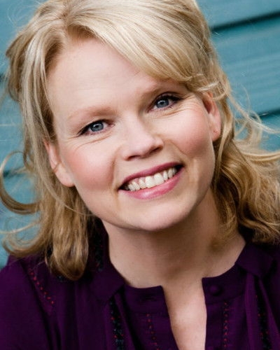 Sara Crowe
