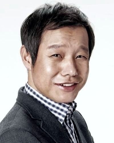 정인기