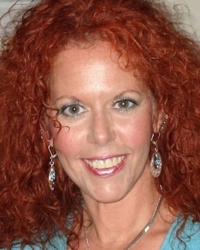 Jennifer Delora