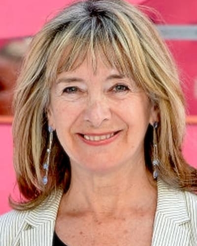 Julia Deakin