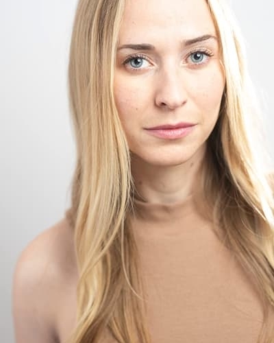 Laura Cantwell