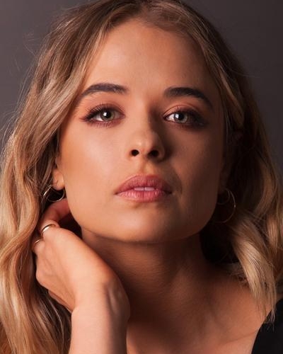 Raechelle Banno