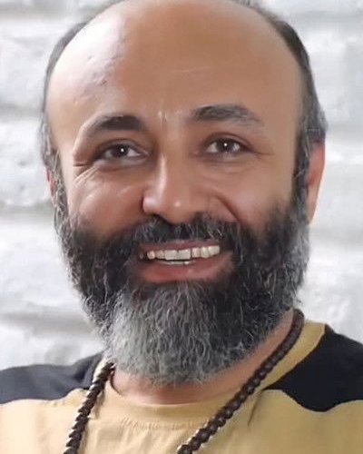 Nader Naderpour