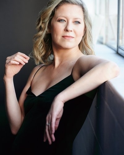 Nicole Underhay